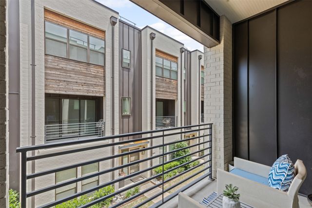 2741 Merrimac Street 101, Fort Worth, TX 76107