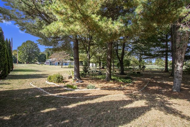 5869 River Road, Sodus, MI 49126