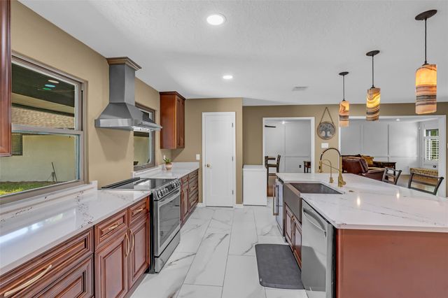 509 Glen Haven Drive, Conroe, TX 77385