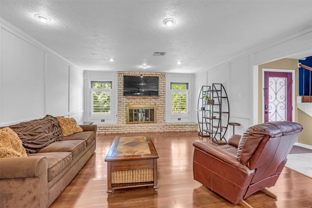 509 Glen Haven Drive, Conroe, TX 77385