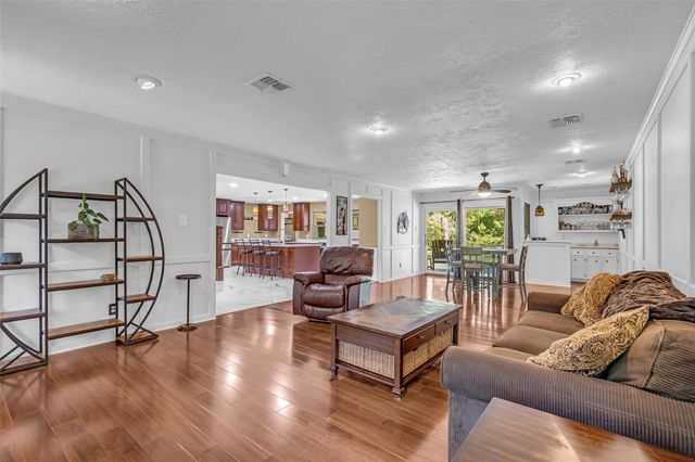 509 Glen Haven Drive, Conroe, TX 77385