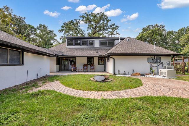 509 Glen Haven Drive, Conroe, TX 77385