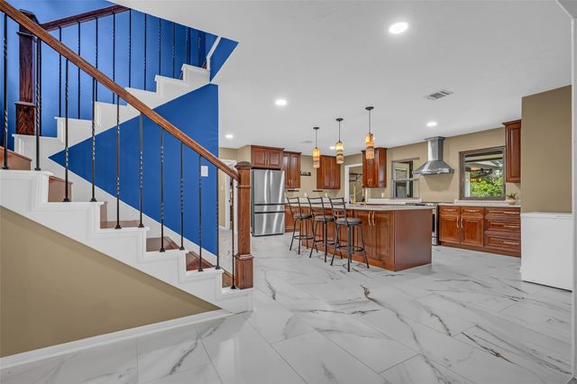 509 Glen Haven Drive, Conroe, TX 77385