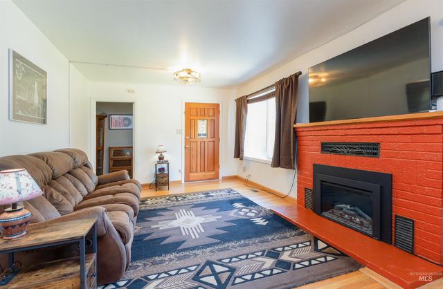 2925 W Parke Circle Dr, Boise, ID 83705