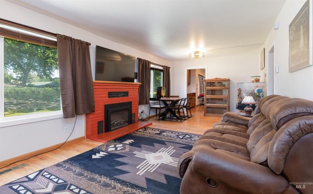 2925 W Parke Circle Dr, Boise, ID 83705
