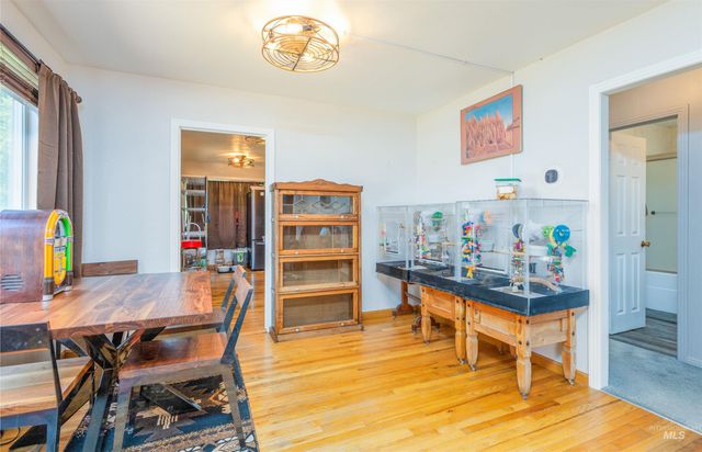 2925 W Parke Circle Dr, Boise, ID 83705