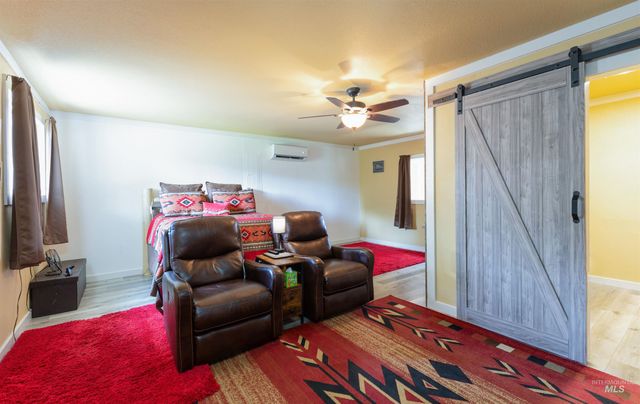2925 W Parke Circle Dr, Boise, ID 83705
