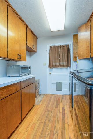 2925 W Parke Circle Dr, Boise, ID 83705