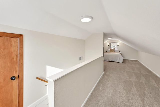 320 S Honey Creek DRIVE, Milwaukee, WI 53214