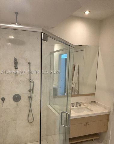 900 Brickell Key Blvd 2602, Miami, FL 33131