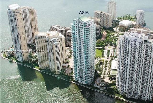 900 Brickell Key Blvd 2602, Miami, FL 33131