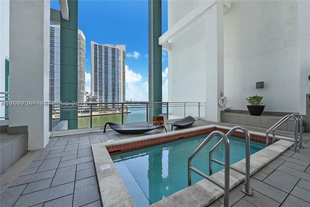 900 Brickell Key Blvd 2602, Miami, FL 33131