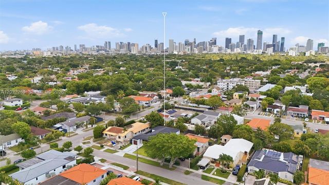 1911 SW 18th Avenue, Miami, FL 33145