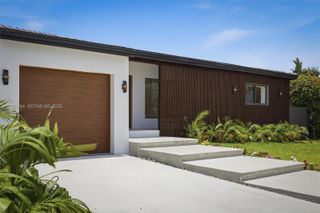 1911 SW 18th Avenue, Miami, FL 33145