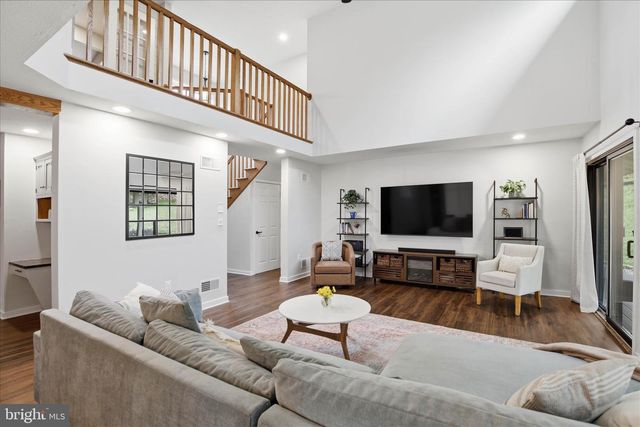 605 LAUREL RIDGE RD, Reinholds, PA 17569