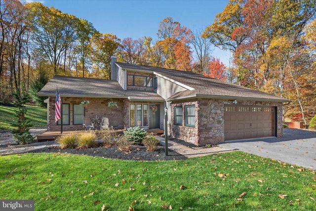 605 LAUREL RIDGE RD, Reinholds, PA 17569