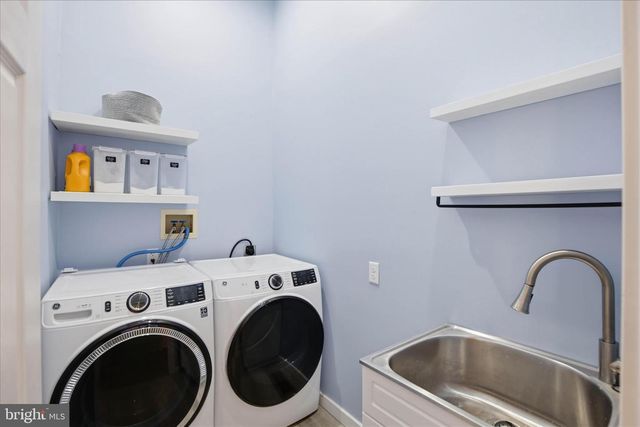 605 LAUREL RIDGE RD, Reinholds, PA 17569