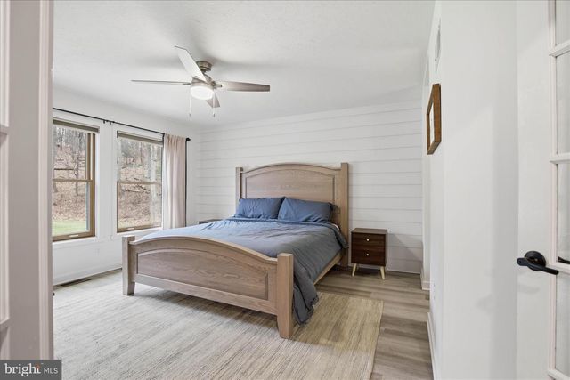 605 LAUREL RIDGE RD, Reinholds, PA 17569