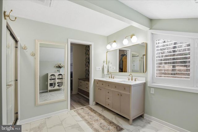 605 LAUREL RIDGE RD, Reinholds, PA 17569