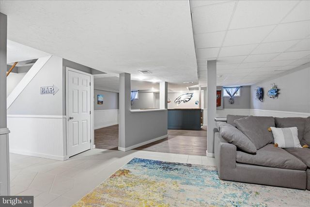 605 LAUREL RIDGE RD, Reinholds, PA 17569