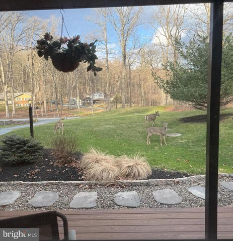 605 LAUREL RIDGE RD, Reinholds, PA 17569