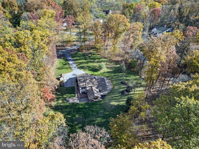 605 LAUREL RIDGE RD, Reinholds, PA 17569