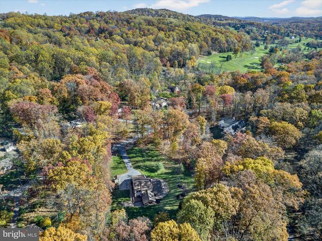 605 LAUREL RIDGE RD, Reinholds, PA 17569