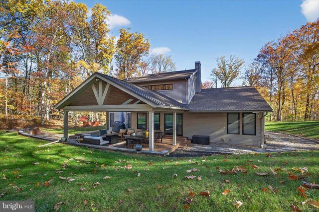 605 LAUREL RIDGE RD, Reinholds, PA 17569