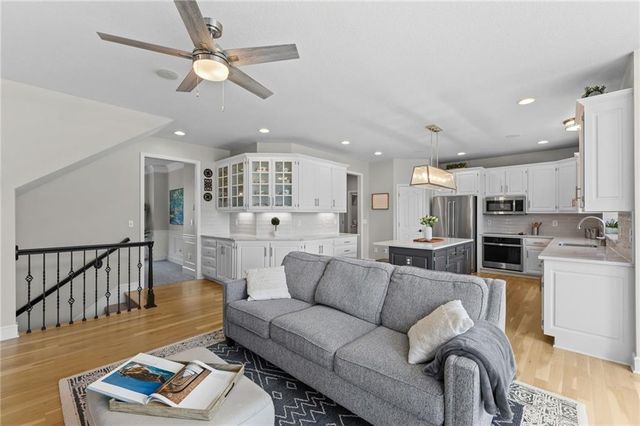14501 Grandview Street, Overland Park, KS 66221