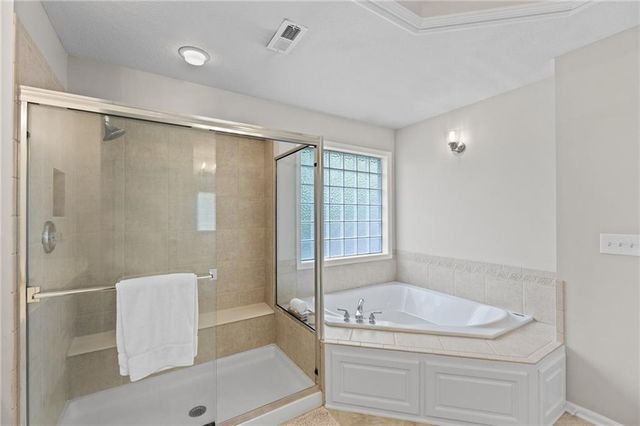 14501 Grandview Street, Overland Park, KS 66221