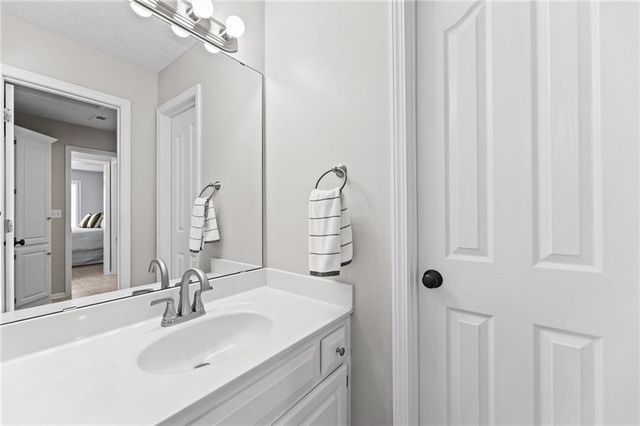 14501 Grandview Street, Overland Park, KS 66221