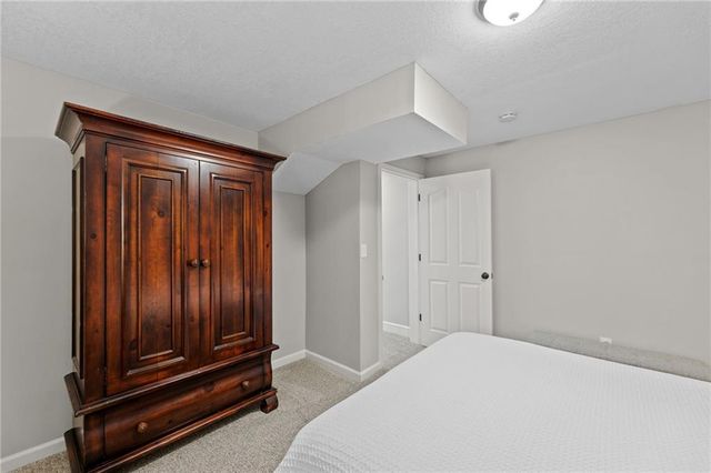 14501 Grandview Street, Overland Park, KS 66221