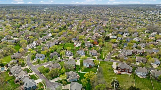 14501 Grandview Street, Overland Park, KS 66221
