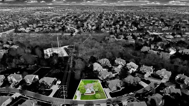 14501 Grandview Street, Overland Park, KS 66221