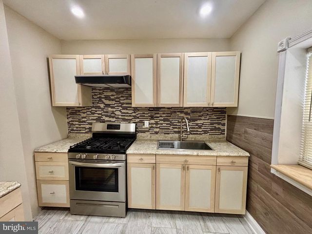 808 E HILTON ST, Philadelphia, PA 19134