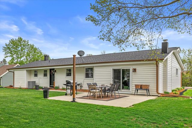 W163S7346 Bay Lane DRIVE, Muskego, WI 53150