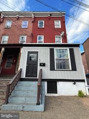 162 HAMILTON AVE, Trenton, NJ 08609