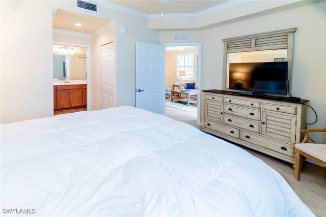 9826 Giaveno CIR 1511, Naples, FL 34113