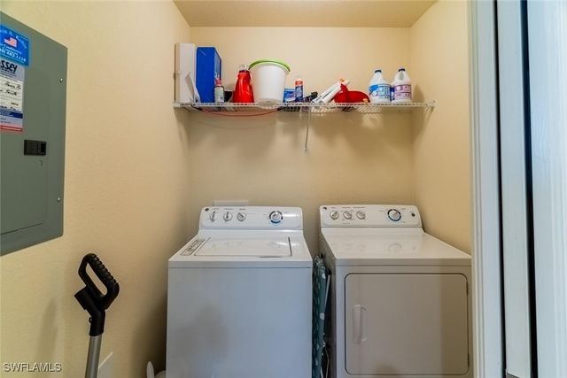 9826 Giaveno CIR 1511, Naples, FL 34113