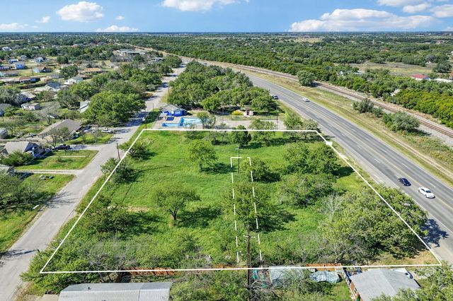 560 W State Highway 29, Bertram, TX 78605