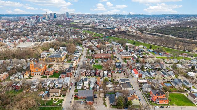 407 E 17th Street, Covington, KY 41014