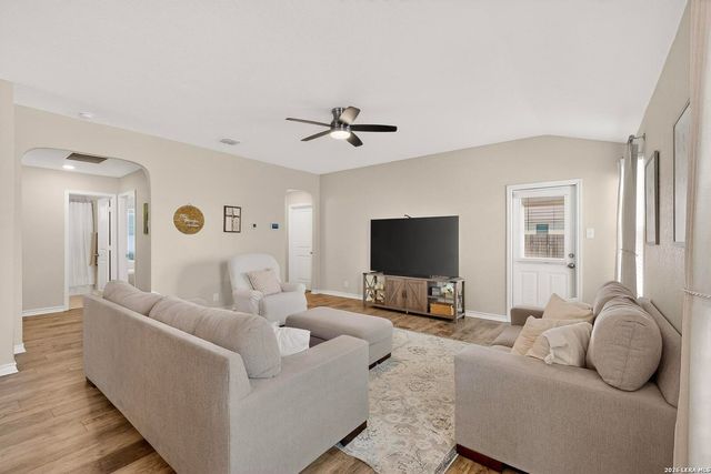 923 House Sparrow, San Antonio, TX 78253