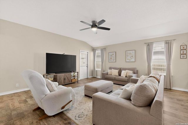 923 House Sparrow, San Antonio, TX 78253