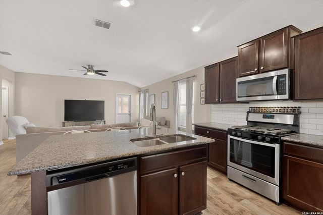 923 House Sparrow, San Antonio, TX 78253