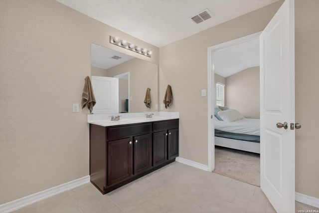 923 House Sparrow, San Antonio, TX 78253