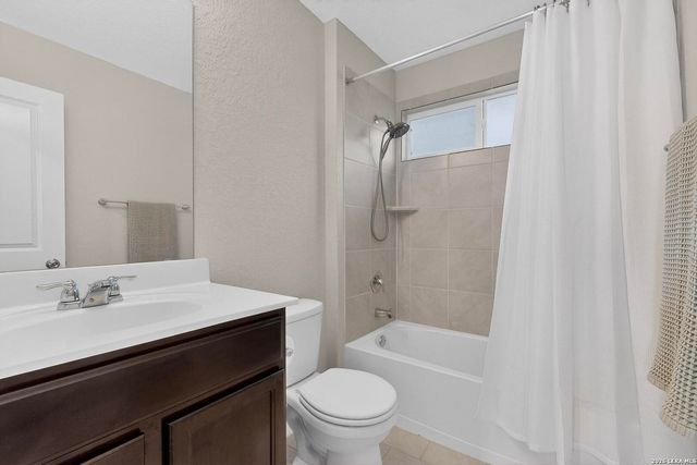 923 House Sparrow, San Antonio, TX 78253