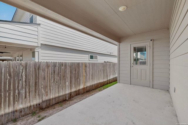 923 House Sparrow, San Antonio, TX 78253