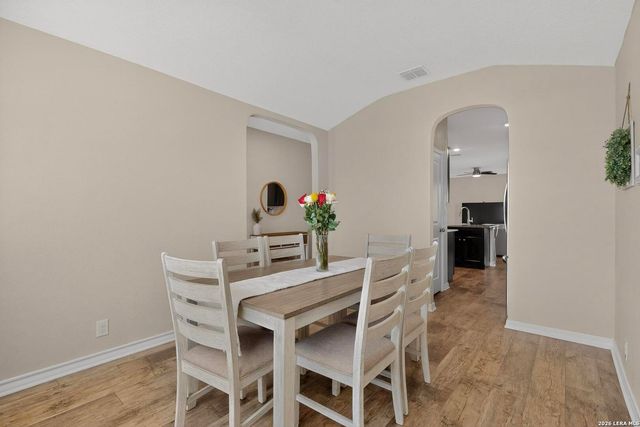 923 House Sparrow, San Antonio, TX 78253