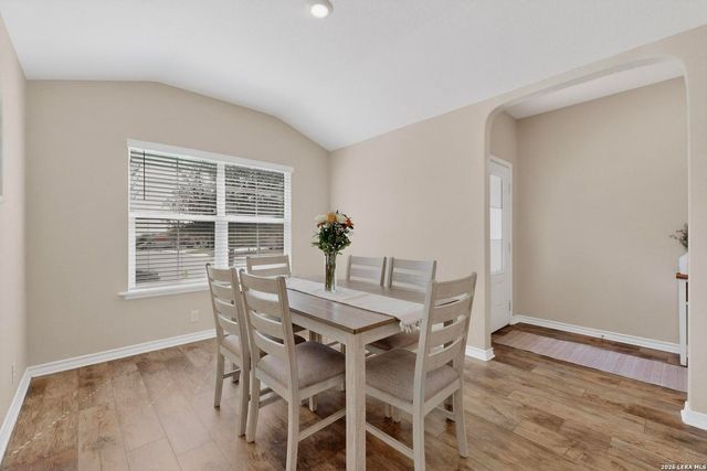 923 House Sparrow, San Antonio, TX 78253