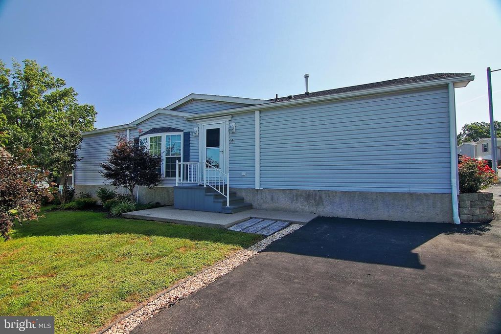 2917 E HIGH ST #18, Pottstown, PA 19464